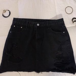 Shein | Black ripped denim skirt